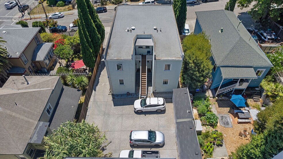 More Photos Of 74 Pearl St, Oakland Apartments For Sale