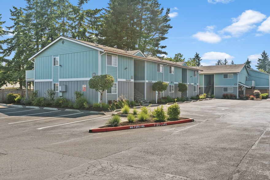 More Photos Of 219 5th Ave NE, Puyallup Apartments For Sale