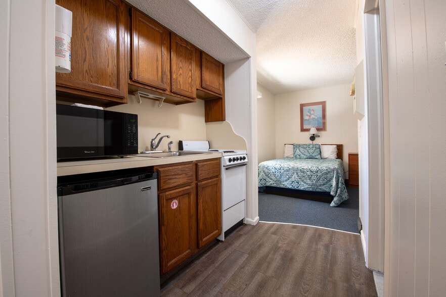 More Photos Of 53 Hancock Ave, Seaside Heights Hotel For Sale