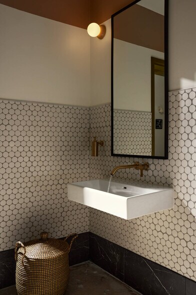 More Photos Of 196 Alps Rd, Athens Coworking Space