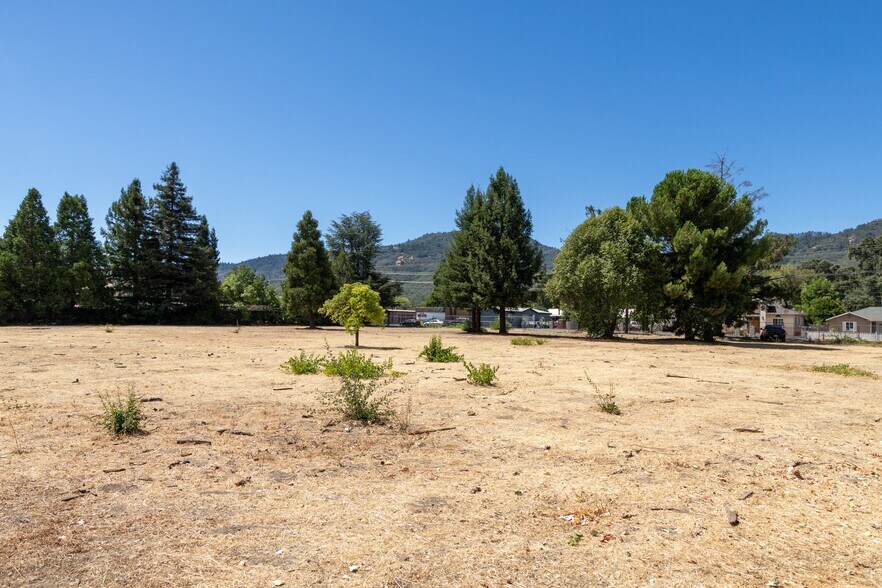 More Photos Of 817 Waugh Ln, Ukiah Land For Sale