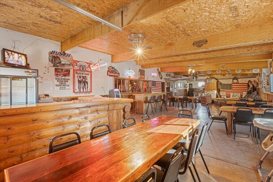 More Photos Of 206 1st St, Soldier Restaurant For Sale