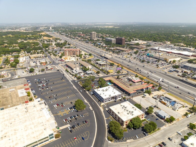 More Photos Of 9502 Computer Dr, San Antonio Medical For Sale