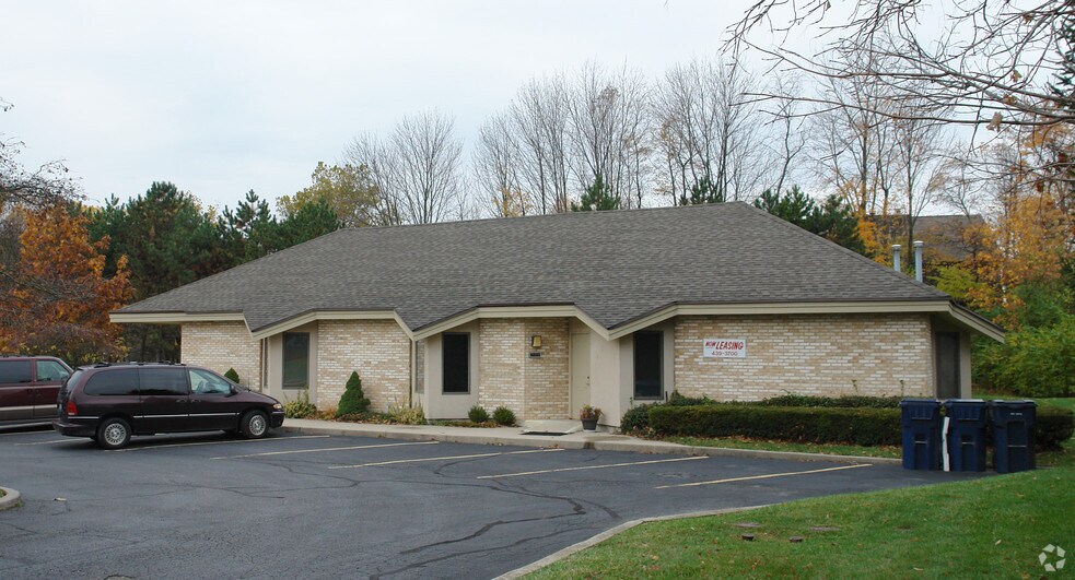 More Photos Of 383-387 Regency Ridge Dr, Dayton Medical For Lease