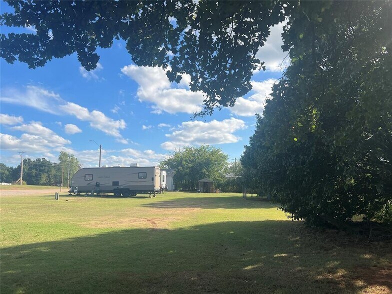 More Photos Of 102 Highway 177, Carney Trailer Camper Park For Sale
