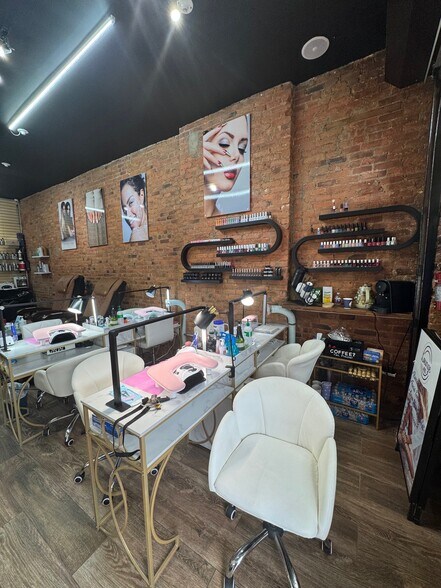 More Photos Of 483 4th Ave, Brooklyn Apartments For Lease