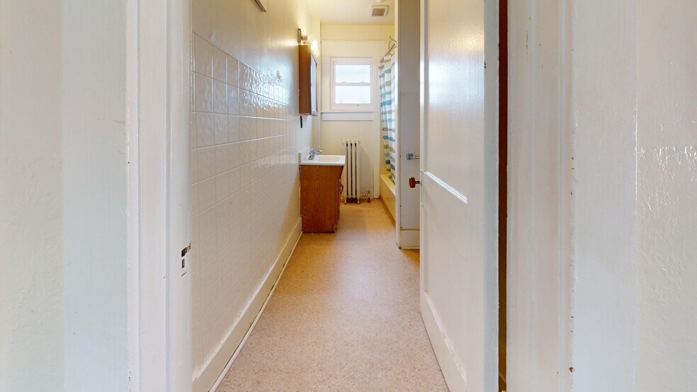 More Photos Of 214 Delaware Ave, Ithaca Apartments For Sale