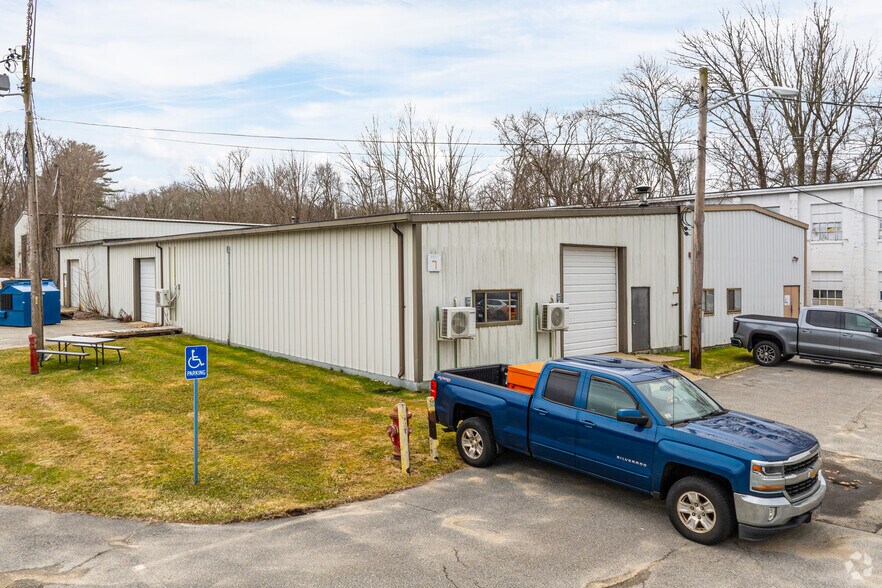 More Photos Of 30-32 Mill @ Walnut Street, Assonet Manufacturing For Sale