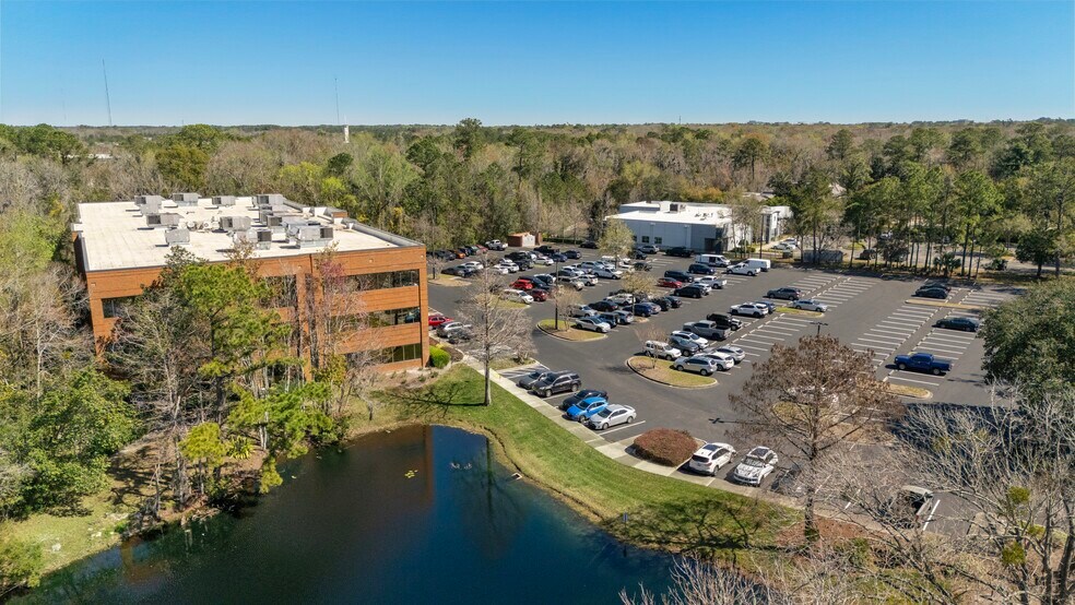 More Photos Of 7751 Belfort Pky, Jacksonville Office For Sale