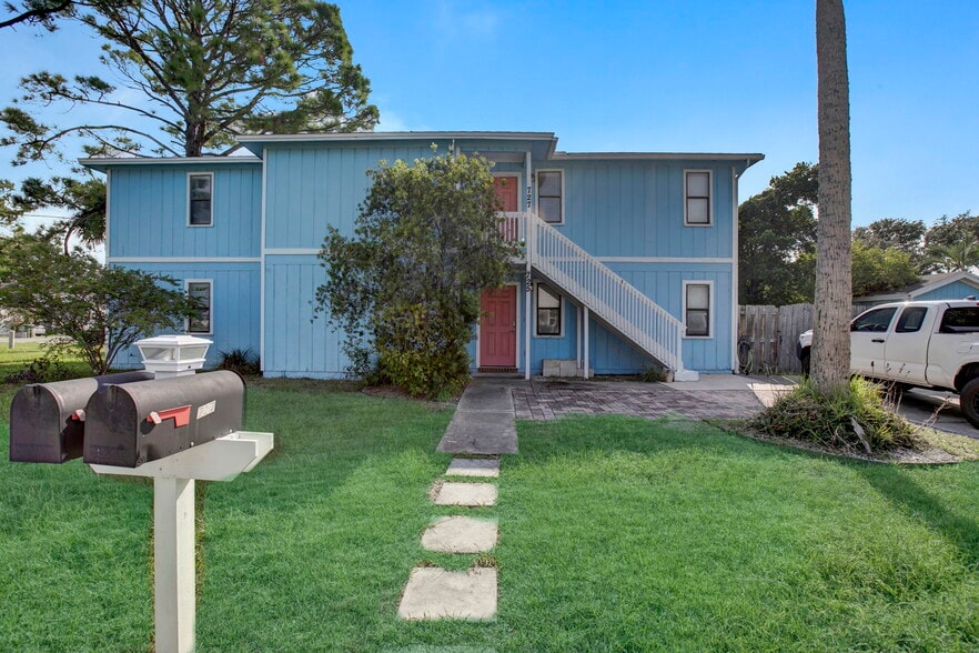 Primary Photo Of 725 7th S ave, Jacksonville Beach Multifamily For Sale