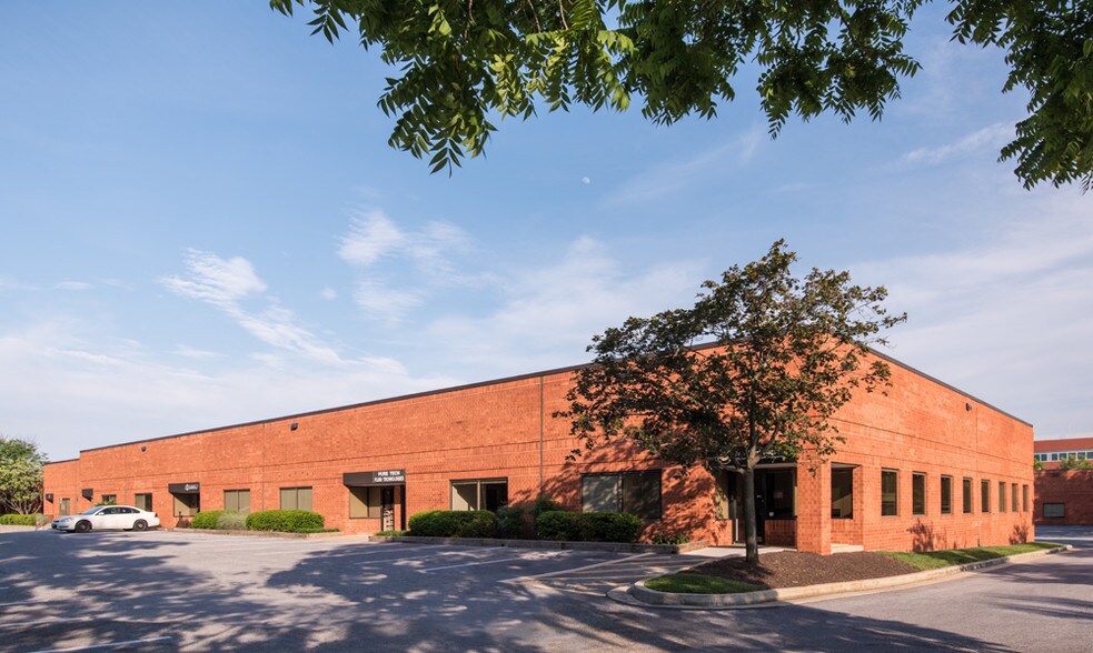 More Photos Of 2505 Lord Baltimore Dr, Windsor Mill Unknown For Lease