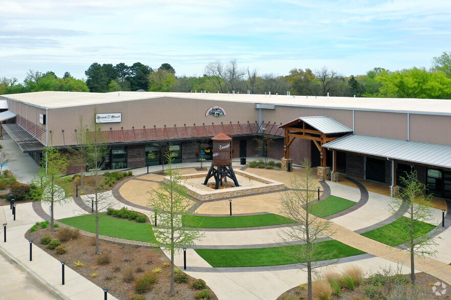 More Photos Of 75 Miranda Lambert Way, Lindale Unknown For Lease