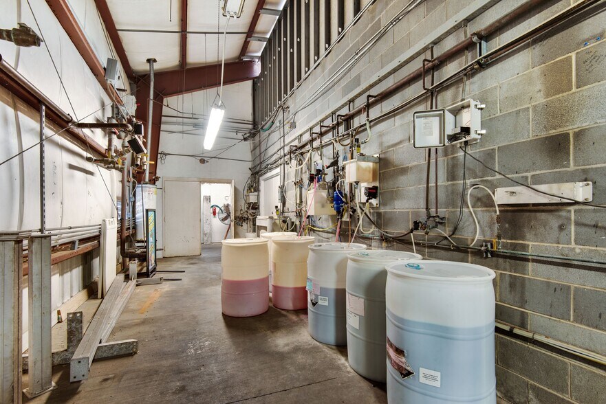 More Photos Of 3061 Gulf Breeze Pky, Gulf Breeze Carwash For Sale