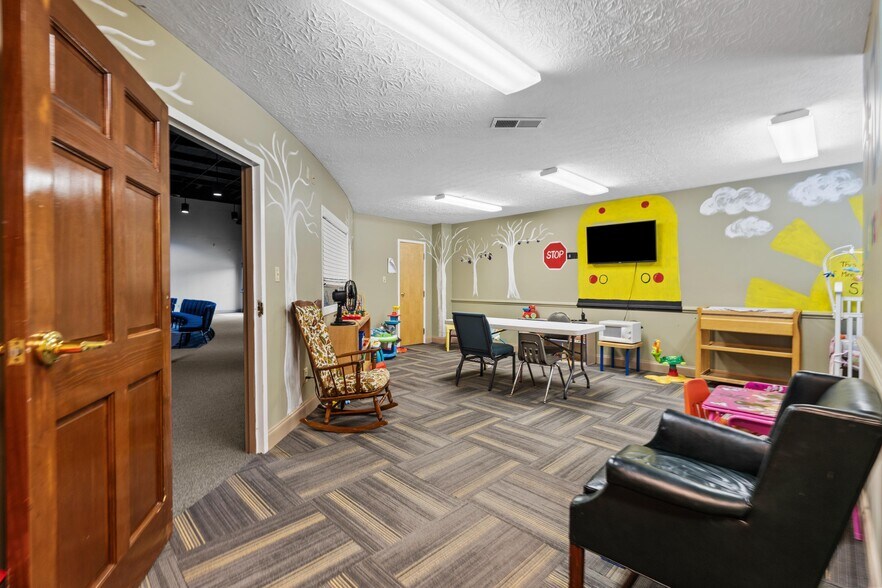 More Photos Of 1975 Haggard Ct, Lexington Religious Facility For Sale