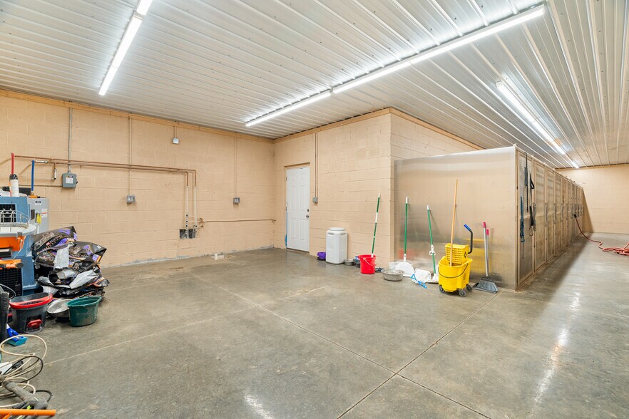 More Photos Of 2005 Boyds Creek Hwy, Sevierville Warehouse For Sale