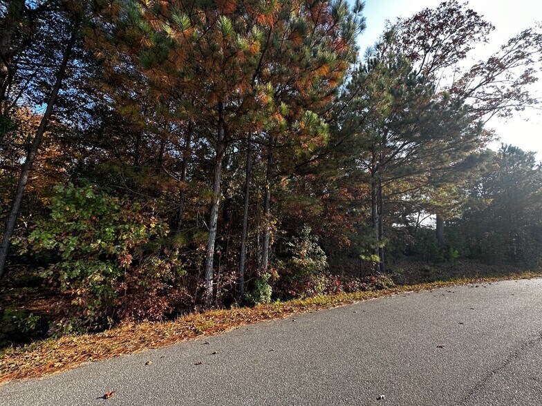 More Photos Of 00 Highway 72 W, Hull Warehouse For Lease