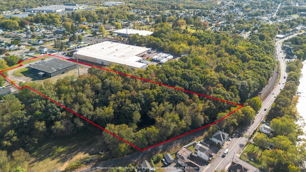 More Photos Of 325 Bridge St, Old Forge Manufacturing For Lease