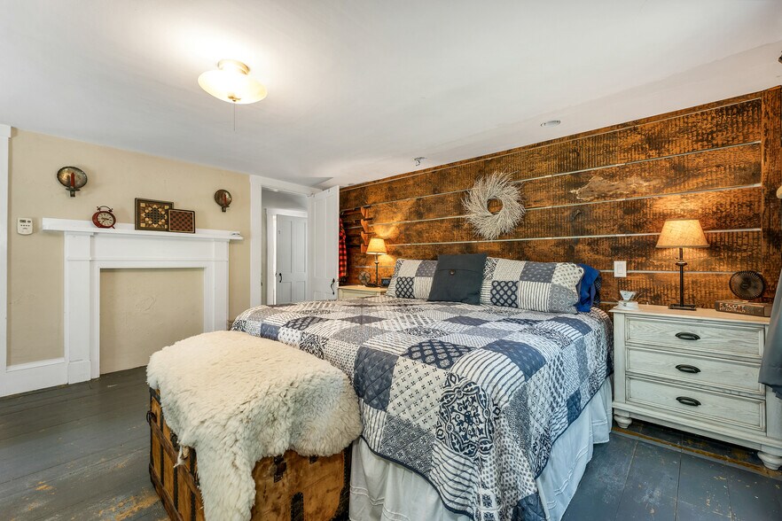 More Photos Of 521 Calef Hwy, Epping Specialty For Sale