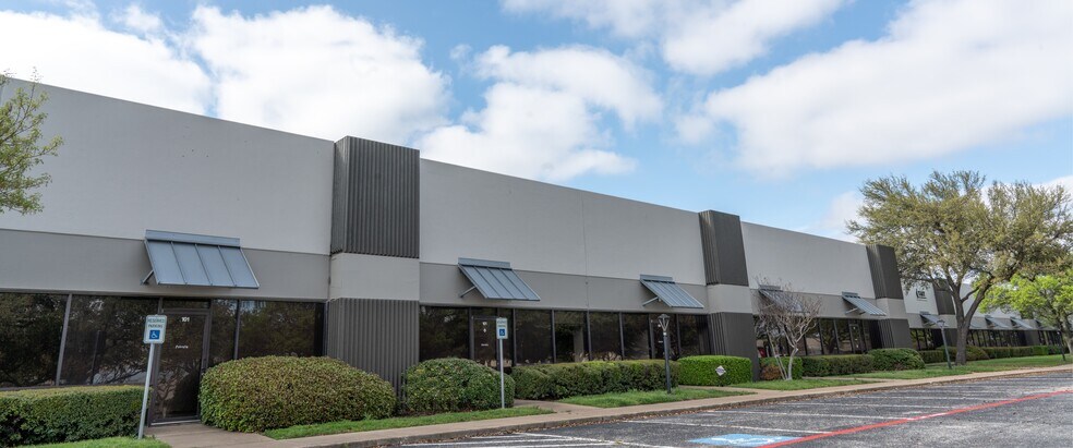 Primary Photo Of 1819 Firman Dr, Richardson Light Manufacturing For Lease