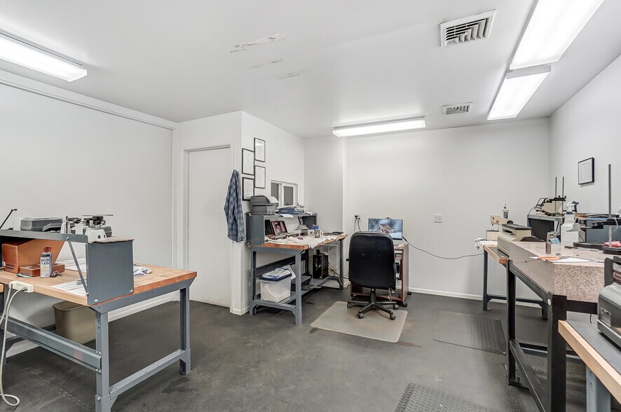 More Photos Of 203 S Wittenberg Ave, Springfield Industrial For Sale