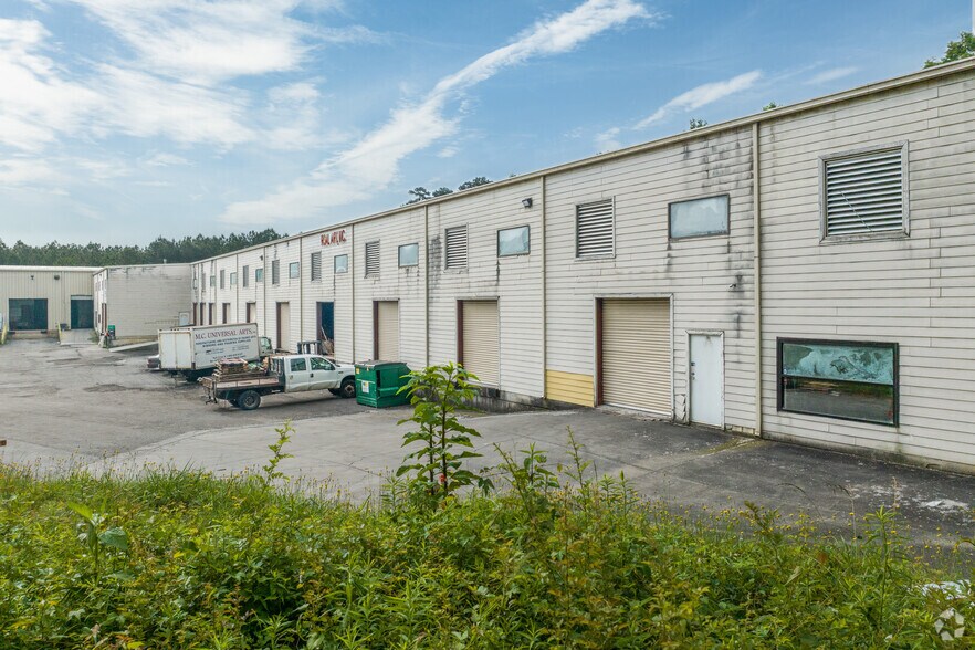 More Photos Of 740 Veterans Memorial Hwy SE, Mableton Warehouse For Lease