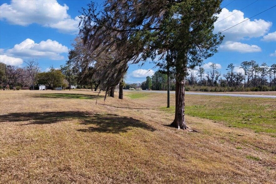 More Photos Of 18450 NE 40th St, Williston Land For Sale