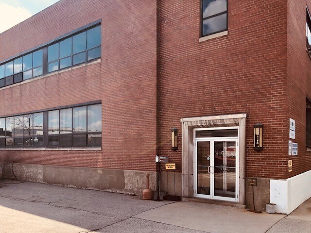 More Photos Of 785 Arch St, Carnegie Warehouse For Lease