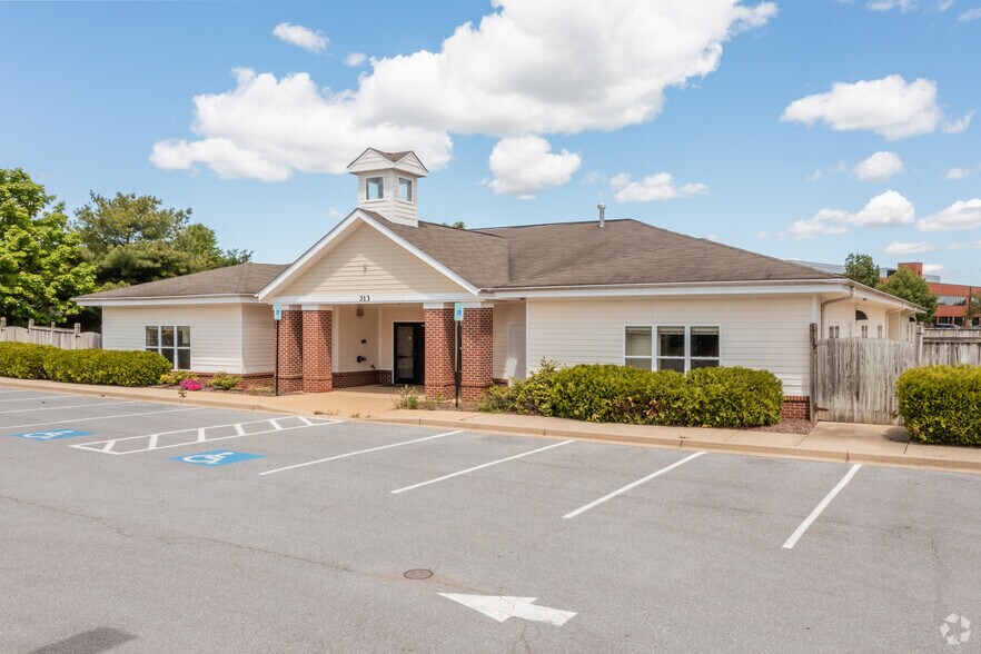 More Photos Of 313 Ballenger Center Dr, Frederick Daycare Center For Lease
