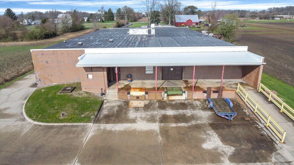 More Photos Of 4220 Springfield-Jamestown Rd, Springfield Warehouse For Lease