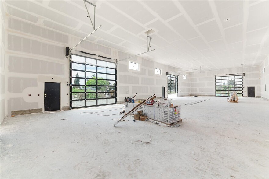 More Photos Of 9878 Kirkpatrick st, Hayden Office For Sale