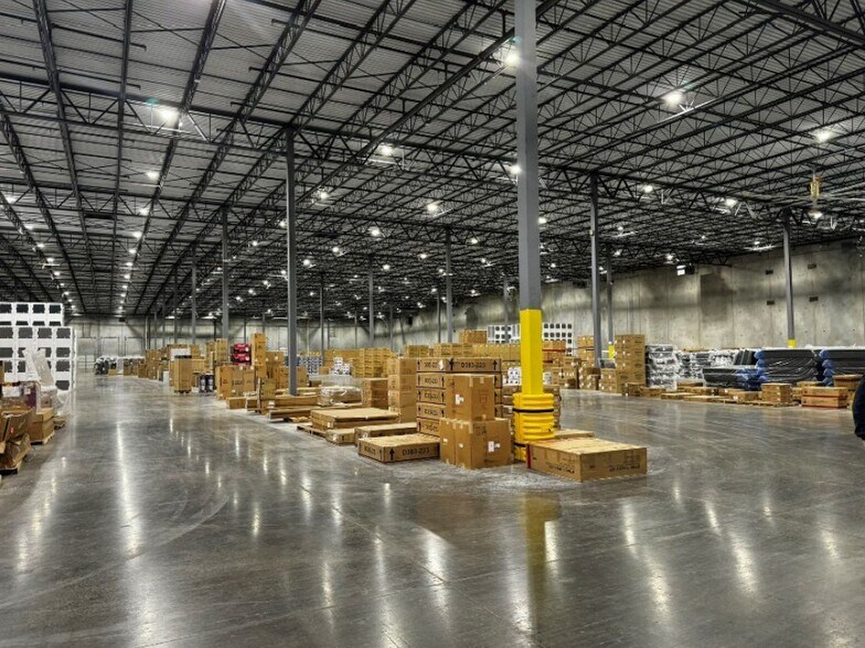 More Photos Of 3100 Southpark Blvd, Ellenwood Warehouse For Lease