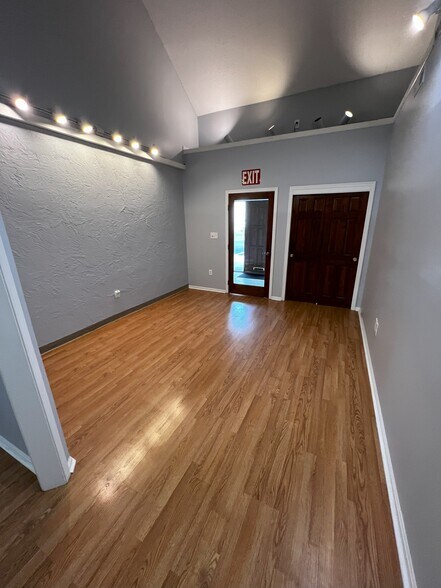 More Photos Of 4920 Reed Rd, Columbus Loft Creative Space For Lease