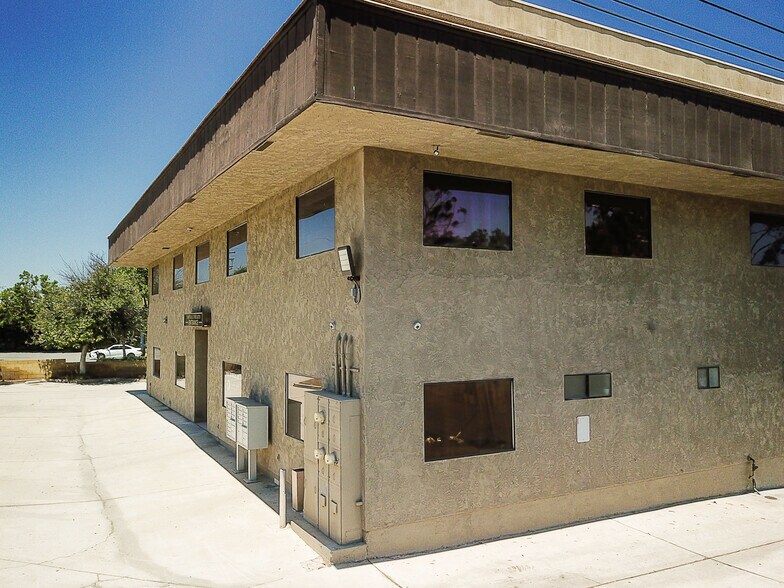 More Photos Of 1344 W 6th St, Corona Office For Sale