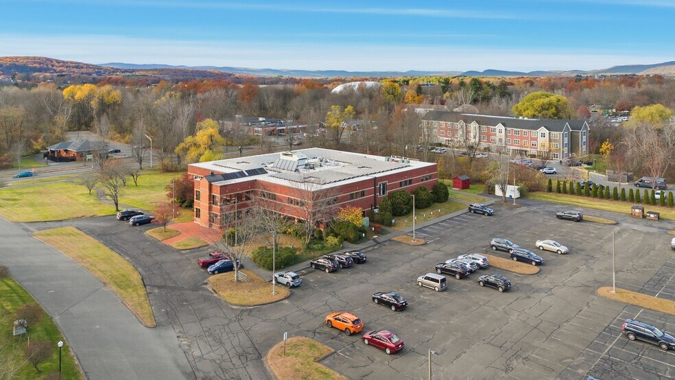 More Photos Of 100 University Dr, Amherst Medical For Lease