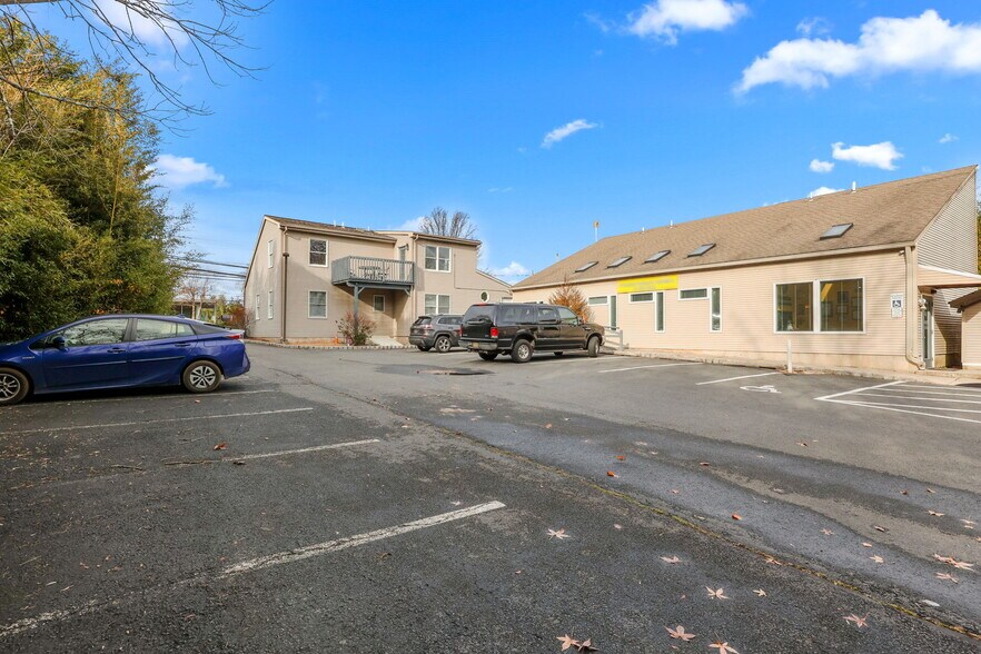 More Photos Of 863 State Rd, Princeton Medical For Lease