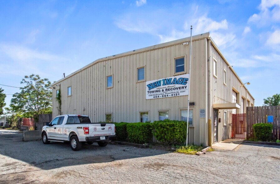 More Photos Of 4780 Old Dixie Hwy, Forest Park Manufacturing For Lease
