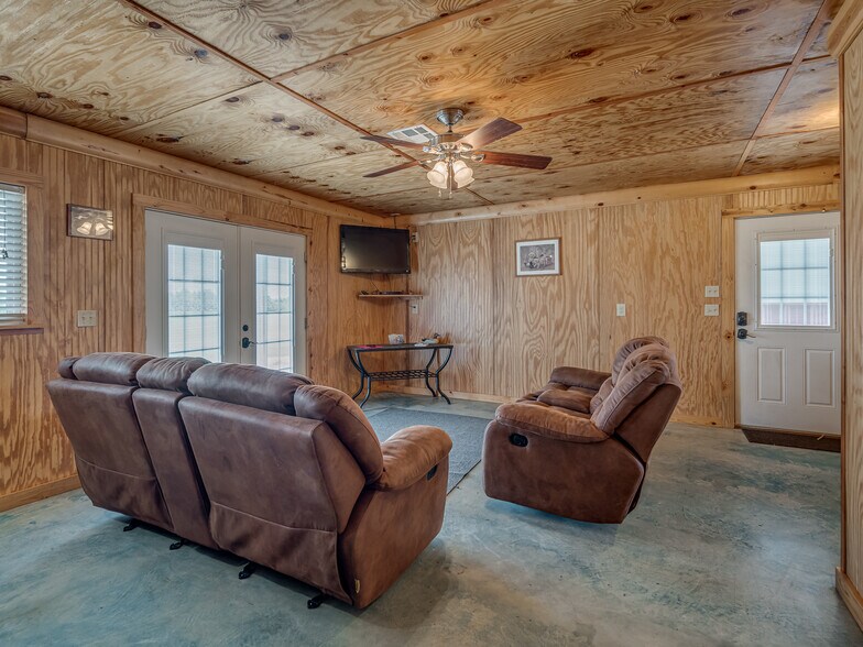 More Photos Of 341070 E 890 Rd, Chandler Lodge Meeting Hall For Sale