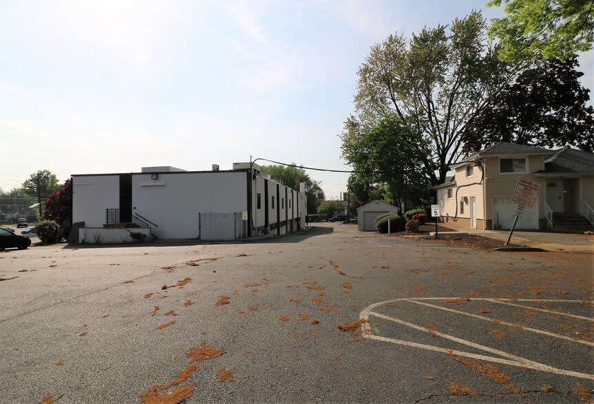 More Photos Of 620 State Rt 3 W, Clifton Medical For Sale