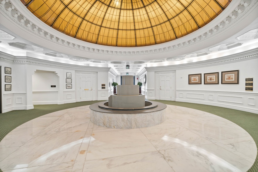 More Photos Of 428 E 4th St, Charlotte Office For Sale