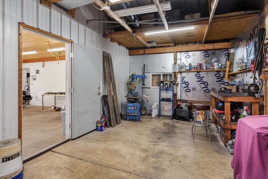More Photos Of 904 N West St, Hillsboro Land For Sale