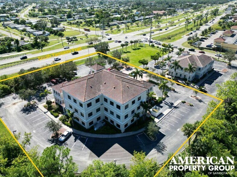 More Photos Of 5920 Pan American Blvd, North Port Medical For Lease