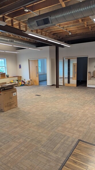 More Photos Of 16600-17000 Chagrin Blvd, Cleveland Unknown For Lease