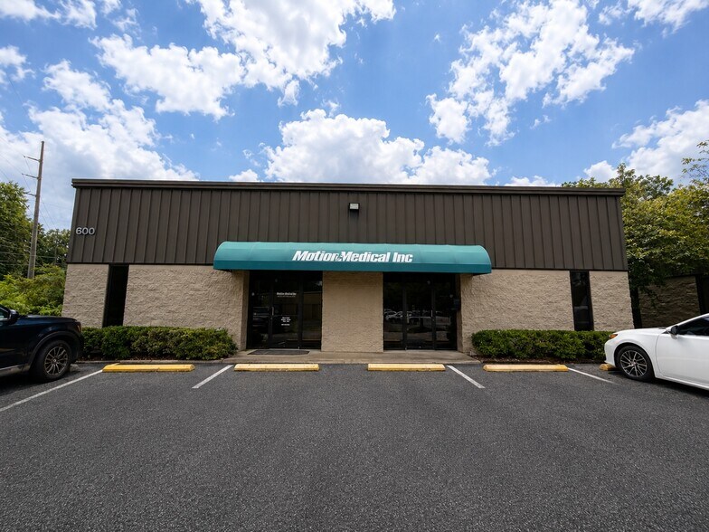 Primary Photo Of 2148 Pelham Pky, Pelham Office For Sale