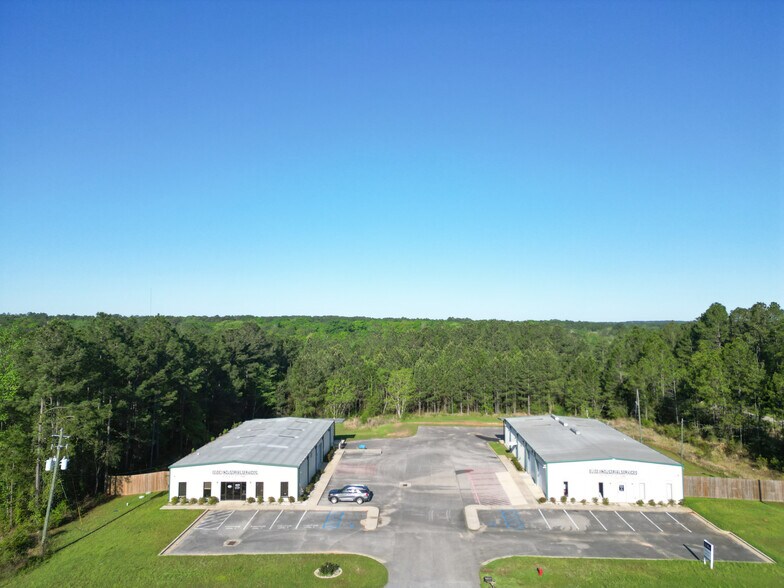 More Photos Of 4525 Schillinger Rd N, Semmes Service For Lease