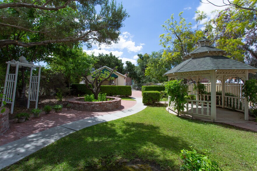 More Photos Of 41955 Main St, Temecula Freestanding For Sale