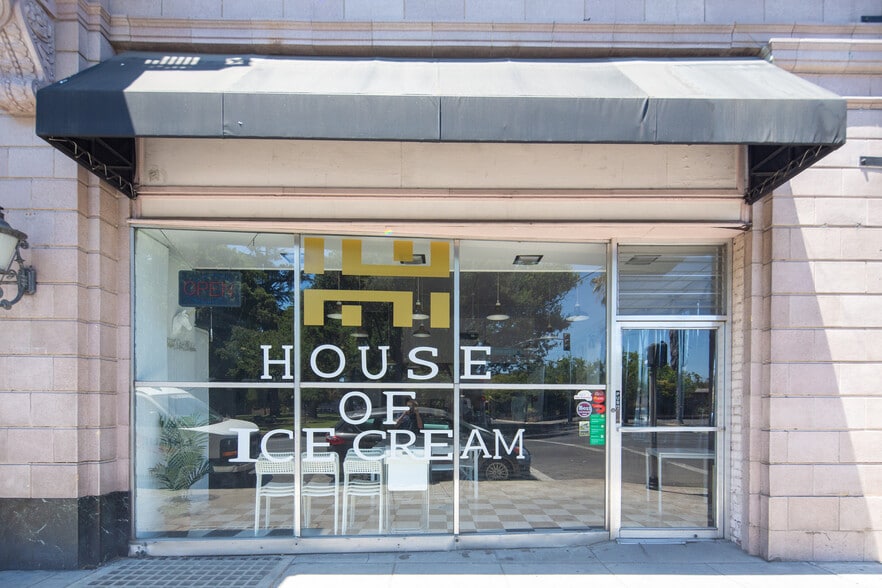 More Photos Of 945 N El Dorado St, Stockton Apartments For Lease
