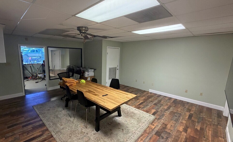 More Photos Of 3717 & 3719 Harold St, North Little Rock Industrial For Sale