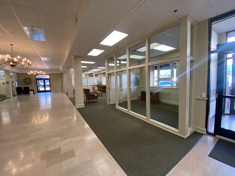 More Photos Of 118 N Liberty St, Jackson Coworking Space