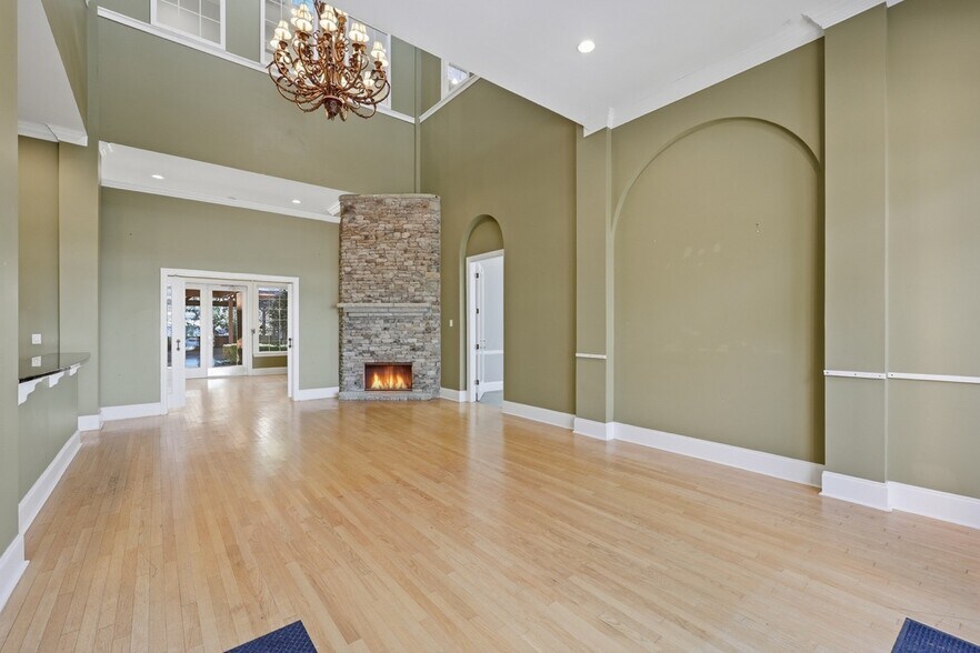 More Photos Of 6470 Georgia 400, Cumming Medical For Sale