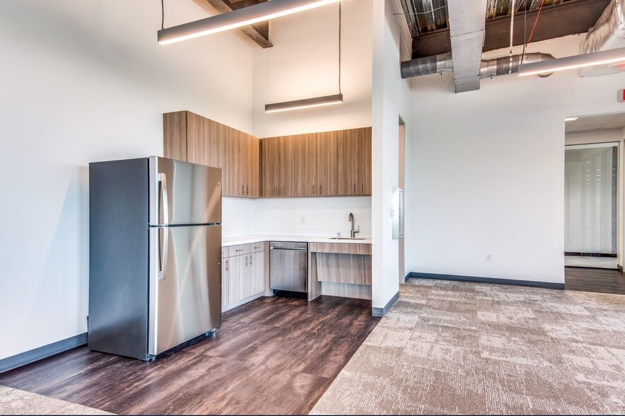 More Photos Of 7330 Stonebrook Pky, Frisco Office For Lease